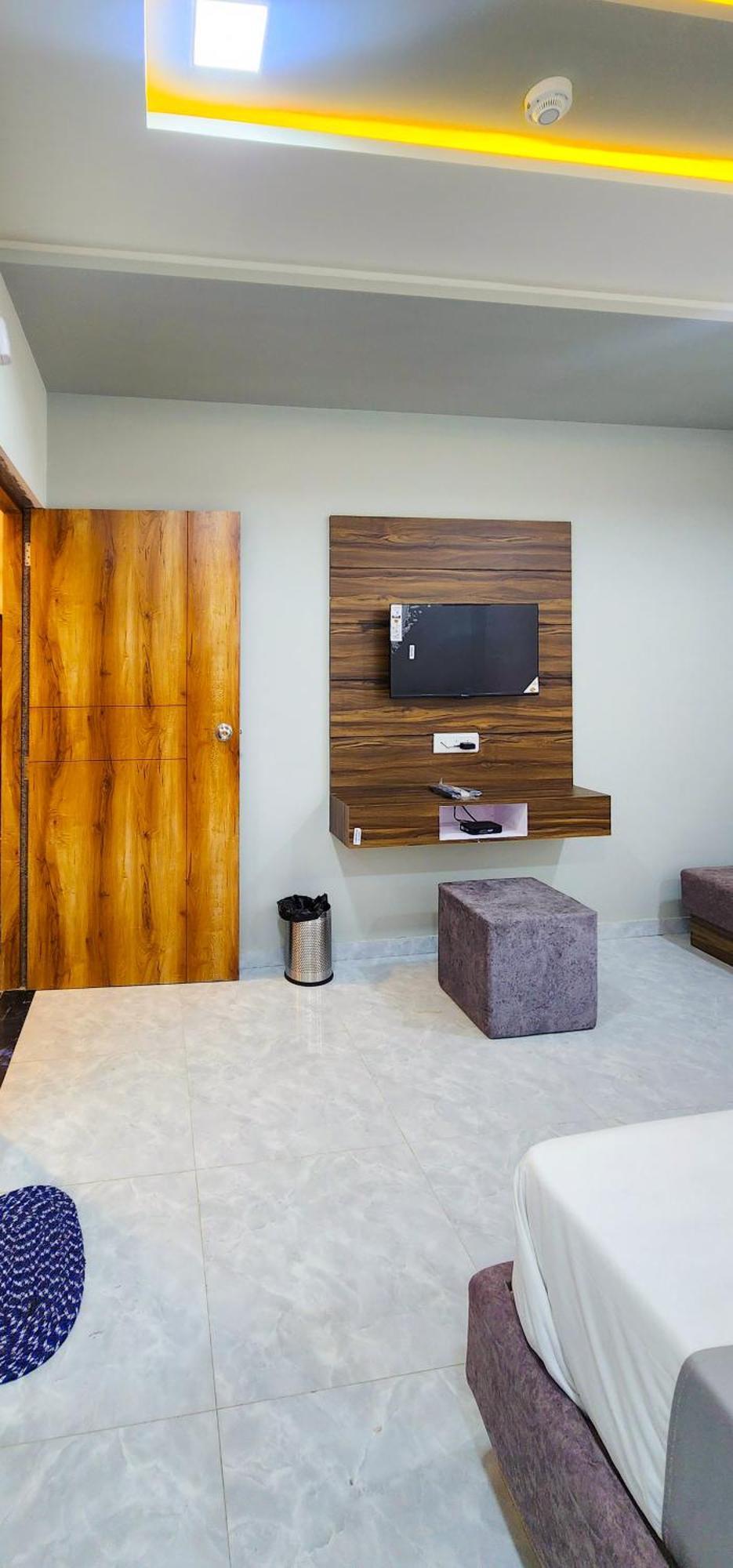 Hotel Nova Blue Ahmedabad
